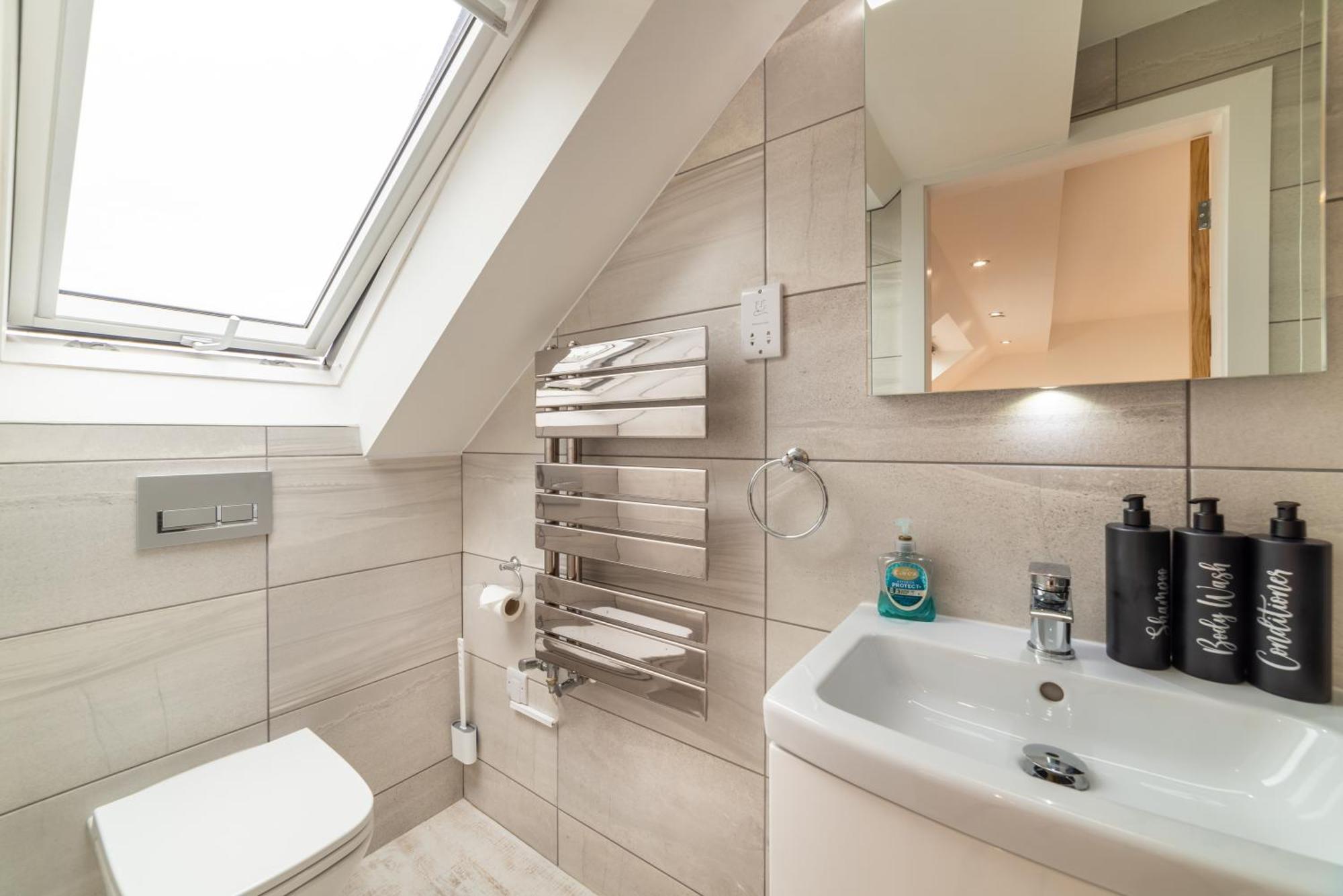 Gardd Y Llys Luxurious Family Retreat With Amazing Views